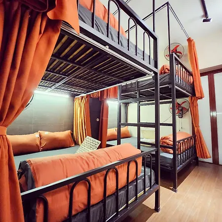 Top Hostel- Big Bed-3 Mins To Train Street-Friendly-High Quality Of Sleeping